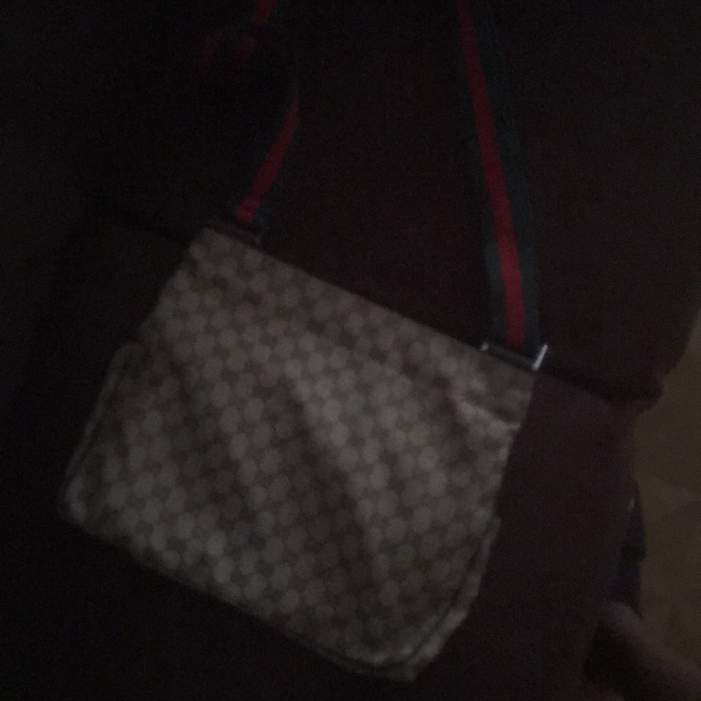 Authentic Gucci bag - Picture 3 of 4